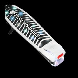Trotinete Elétrica Fun Wheels Light Black Rebel ZAB0033 50W 6km 8km/h, detalhe: plataforma com luzes LED acesas e luz