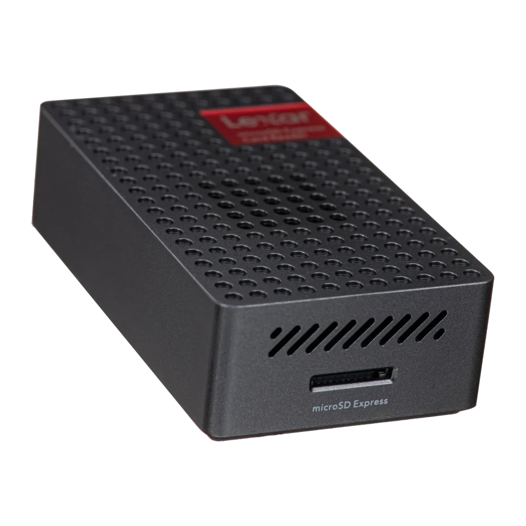 Lecteur de cartes Lexar RW540 microSD Express USB-C + USB-A USB 3.2 Gen 2 Noir, détail: slot microSD Express et grille