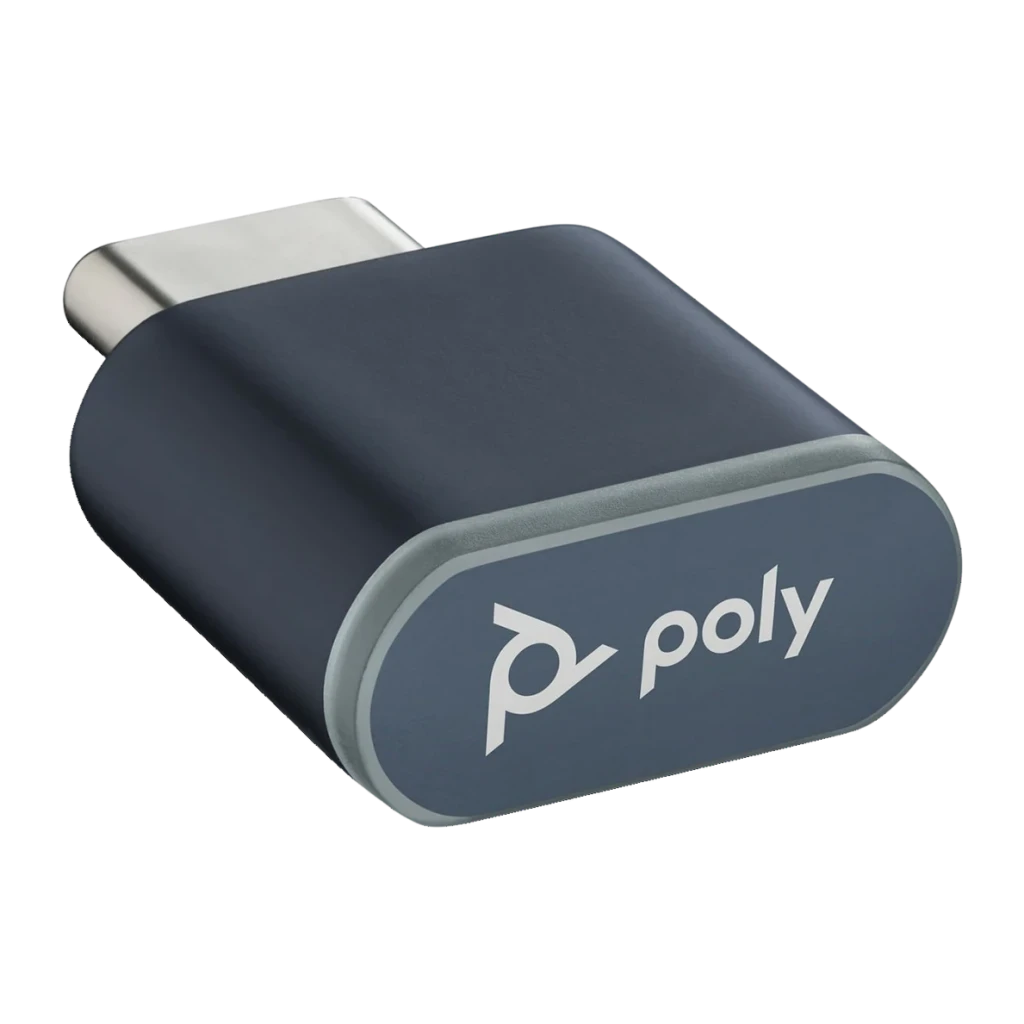 Auriculares Poly Voyager 4320 USB-C Diadema Bluetooth 5.1 47h Negro, detalle: adaptador USB-C con logo Poly en cuerpo azul