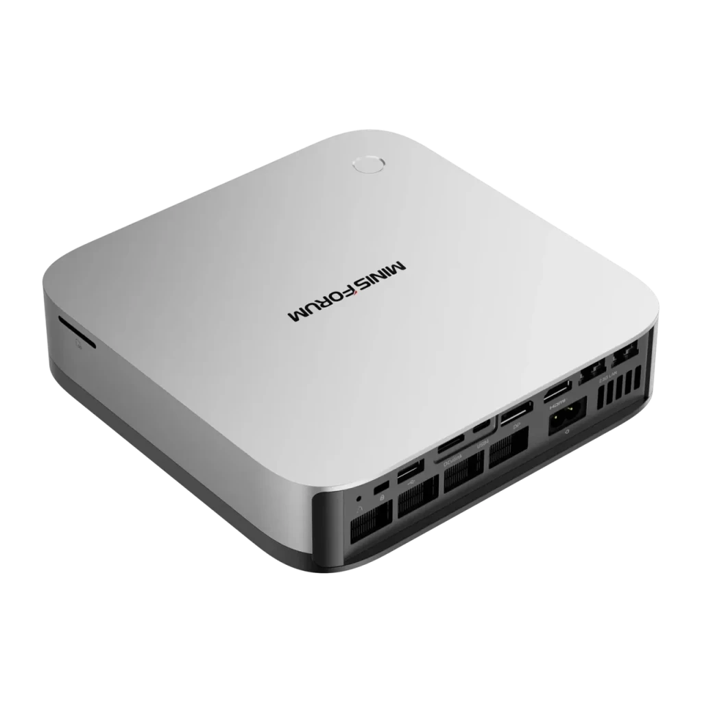 Mini PC Minisforum X1 Pro-470 Blanco AMD Ryzen AI 9 HX 470 Barebone, vista trasera: puertos USB, HDMI y rejillas