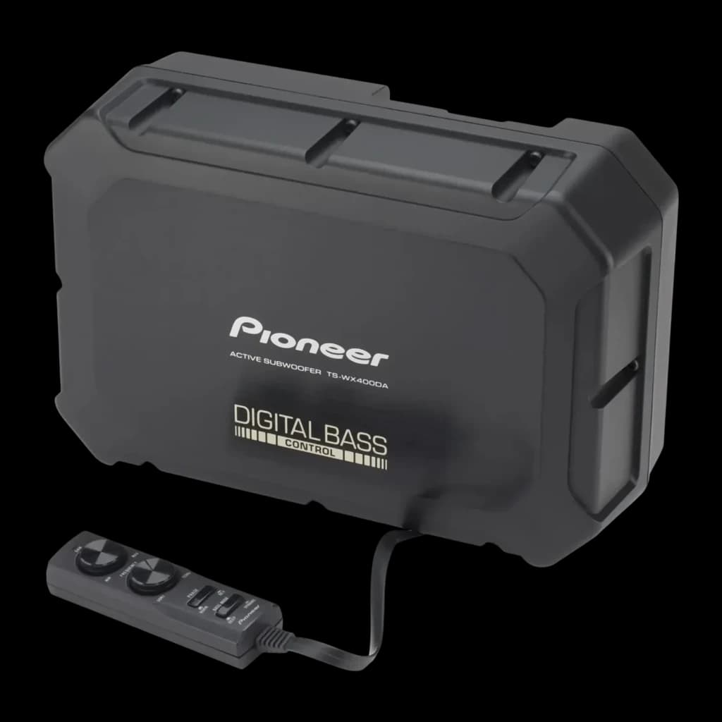 Caisson de basses voiture Pioneer Actif 250W Classe D Noir TS-WX400DA, détail: boîtier noir avec logo Pioneer, texte Digital