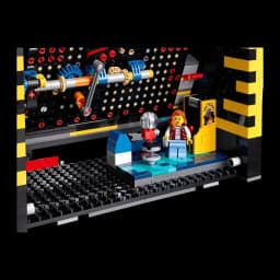Set de construcción LEGO Icons Máquina Arcade PAC-MAN 10323 2651 piezas 18+, detalle: interior con minifigura, joystick