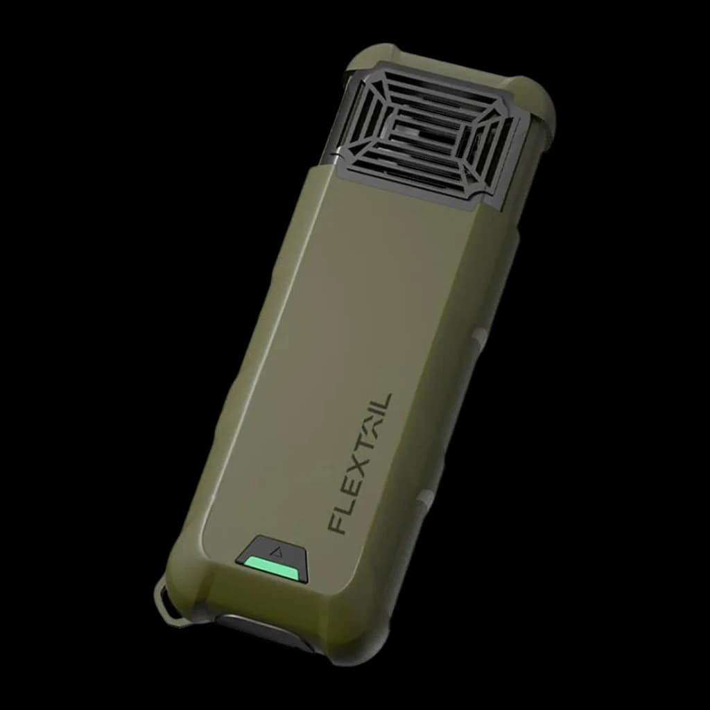 Repelente de mosquitos Flextail Max Repel S Verde, detalhe: grelha difusora superior, logo e botão com LED verde