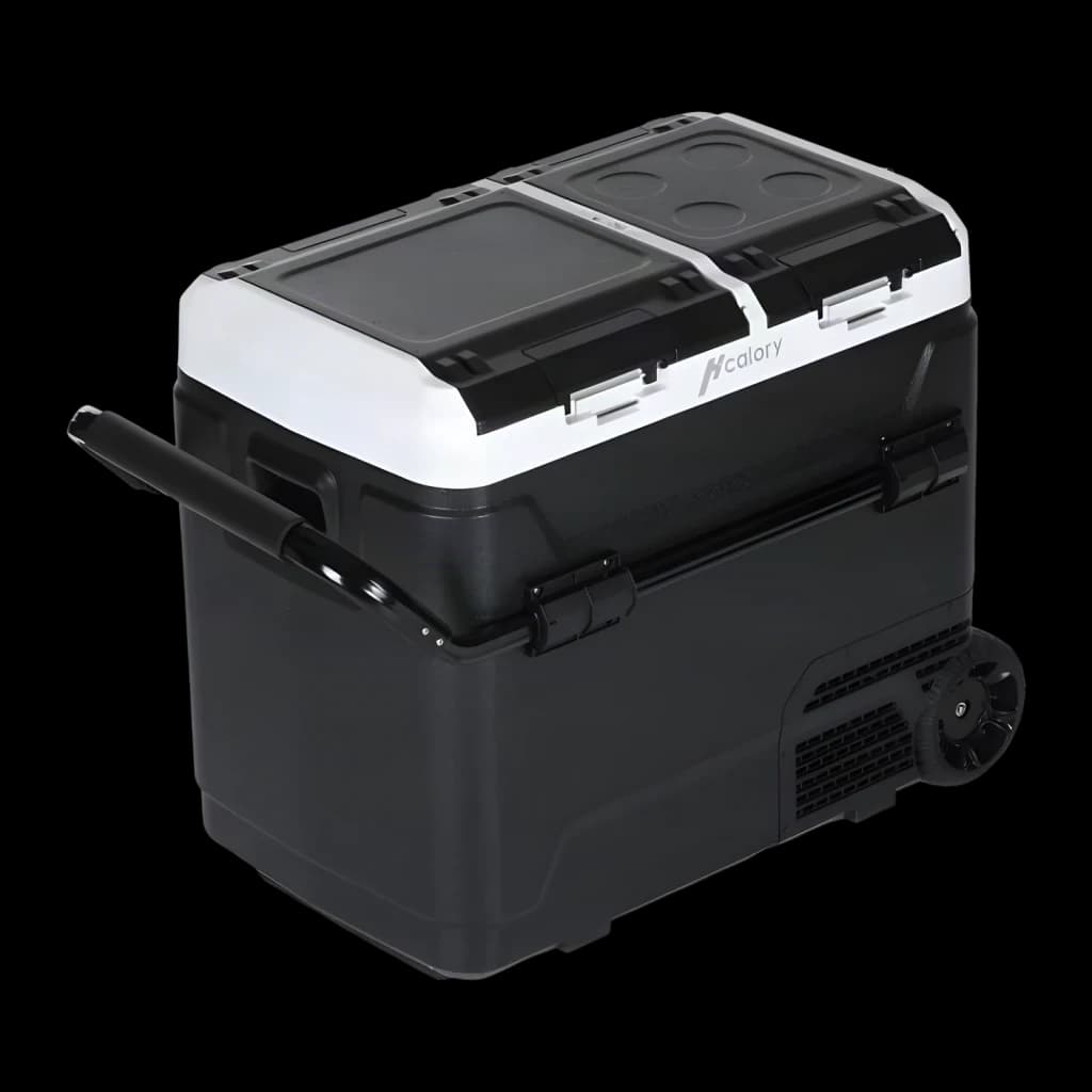 Nevera portátil Hcalory P60M+ 60L 50W, vista frontal: cuerpo negro con tapa bicolor, ruedas y asa telescópica