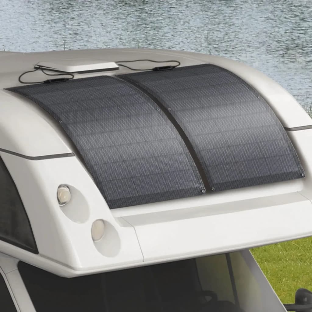 Panneau Solaire Flexible EcoFlow 100W Monocristallin Noir, en utilisation: courbé et fixé sur toit de camping-car