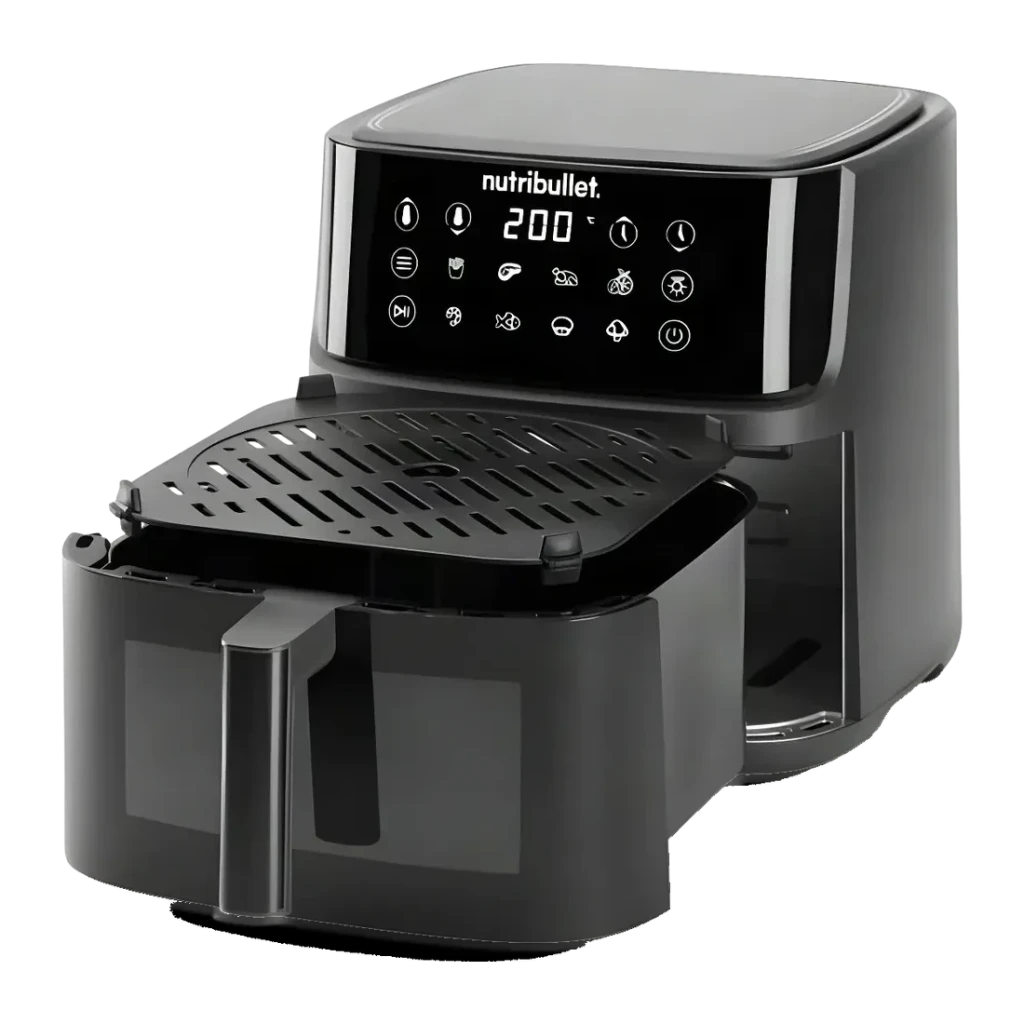 Friteuse à air NutriBullet CrispLite Vision 8L 2000W 8 programmes Noir, vue avant en angle: écran tactile à 200°C, panier