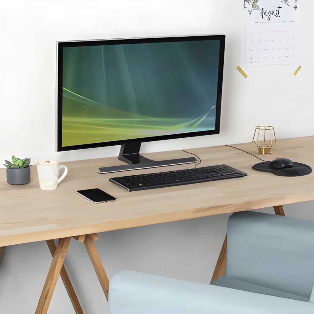 Kit de teclado y ratón Hama Cortino Negro Con cable USB, en escritorio: teclado y ratón sobre mesa de madera con monitor