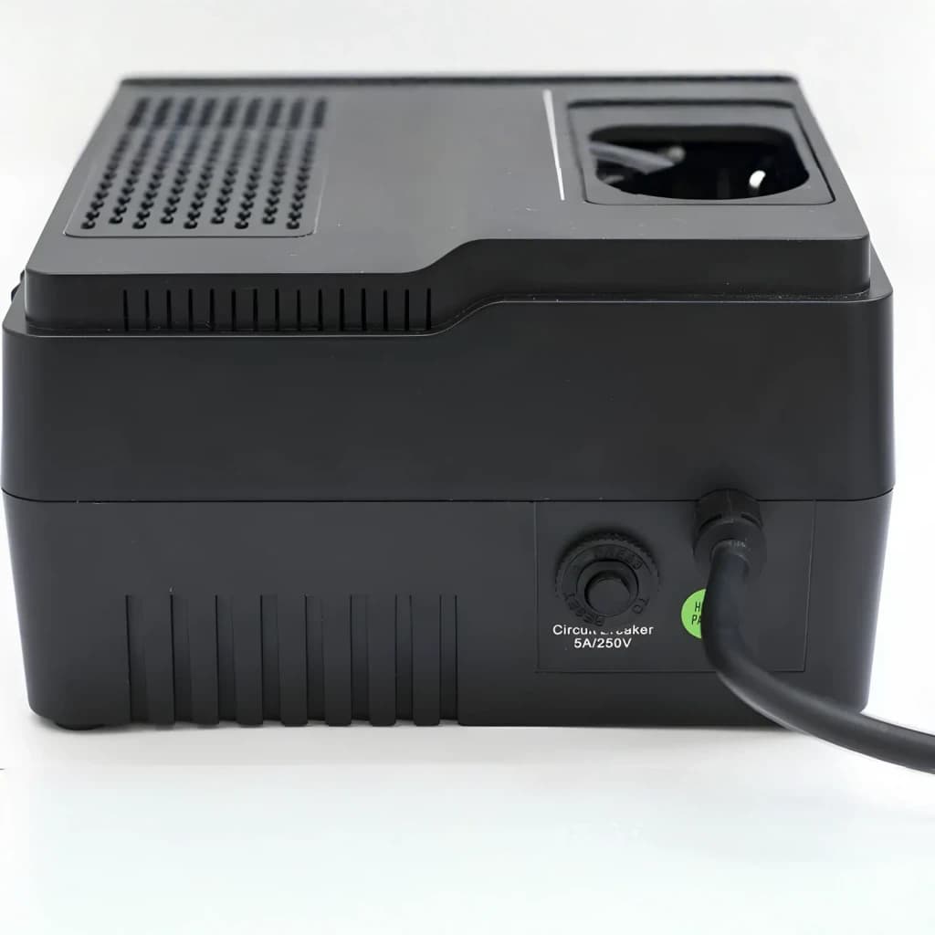 SAI APC Easy UPS Línea Interactiva 1000VA 600W Negro BV1000I-GR, en uso: lateral con circuit breaker 5A/250V, rejilla