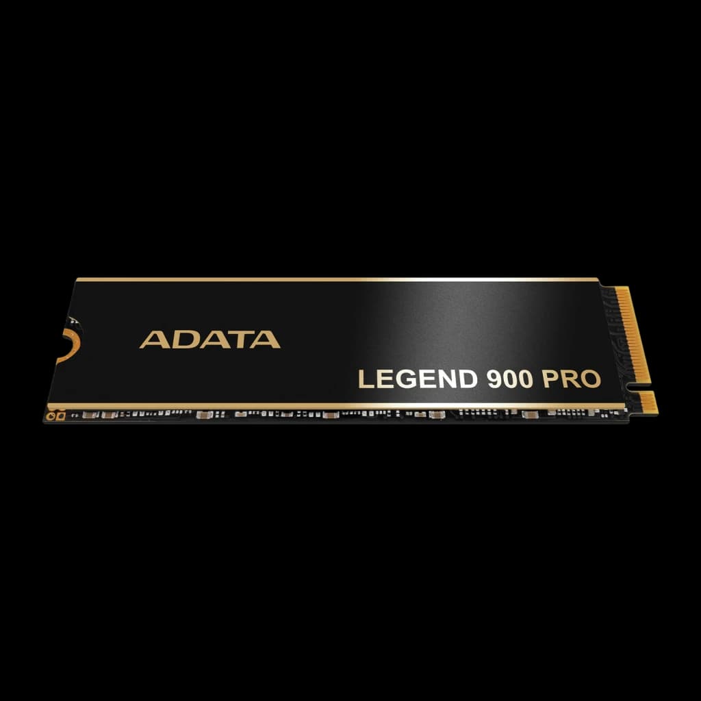 SSD ADATA Legend 900 Pro 2TB M.2 NVMe PCIe 4.0 Con Disipador Negro, vista lateral: disipador negro con letras doradas