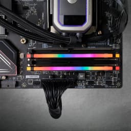 Memoria RAM Corsair Vengeance RGB Pro DDR4 2666MHz 32GB 2x16GB CL16 Negro, en uso: 2 módulos instalados en placa base