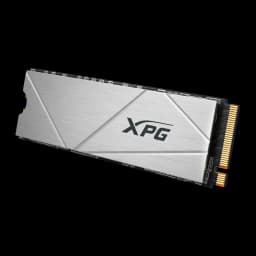SSD ADATA XPG Gammix S60 1TB M.2 2280 NVMe PCIe 4.0 Con Disipador Plata, vista diagonal: disipador cepillado con logo XPG