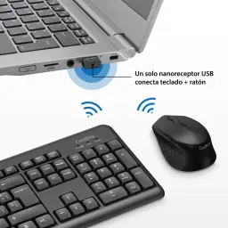 Combo Clavier et Souris CoolBox Noir Sans Fil Silencieux COO-KTR-03W, détail: nano-récepteur USB branché sur laptop