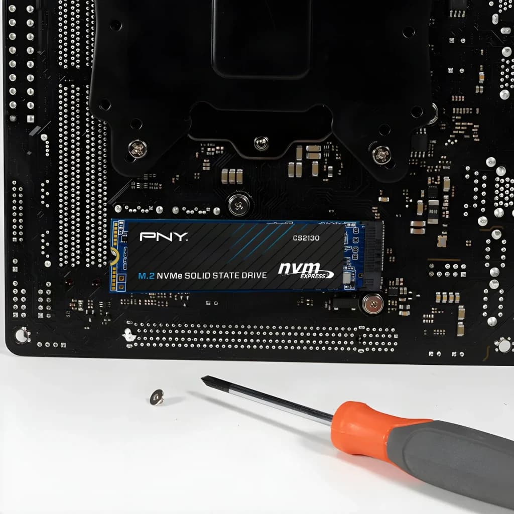 SSD PNY CS2130 2TB M.2 NVMe PCIe Gen3 Negro, instalación: unidad insertada en ranura M.2 de placa base con destornillador