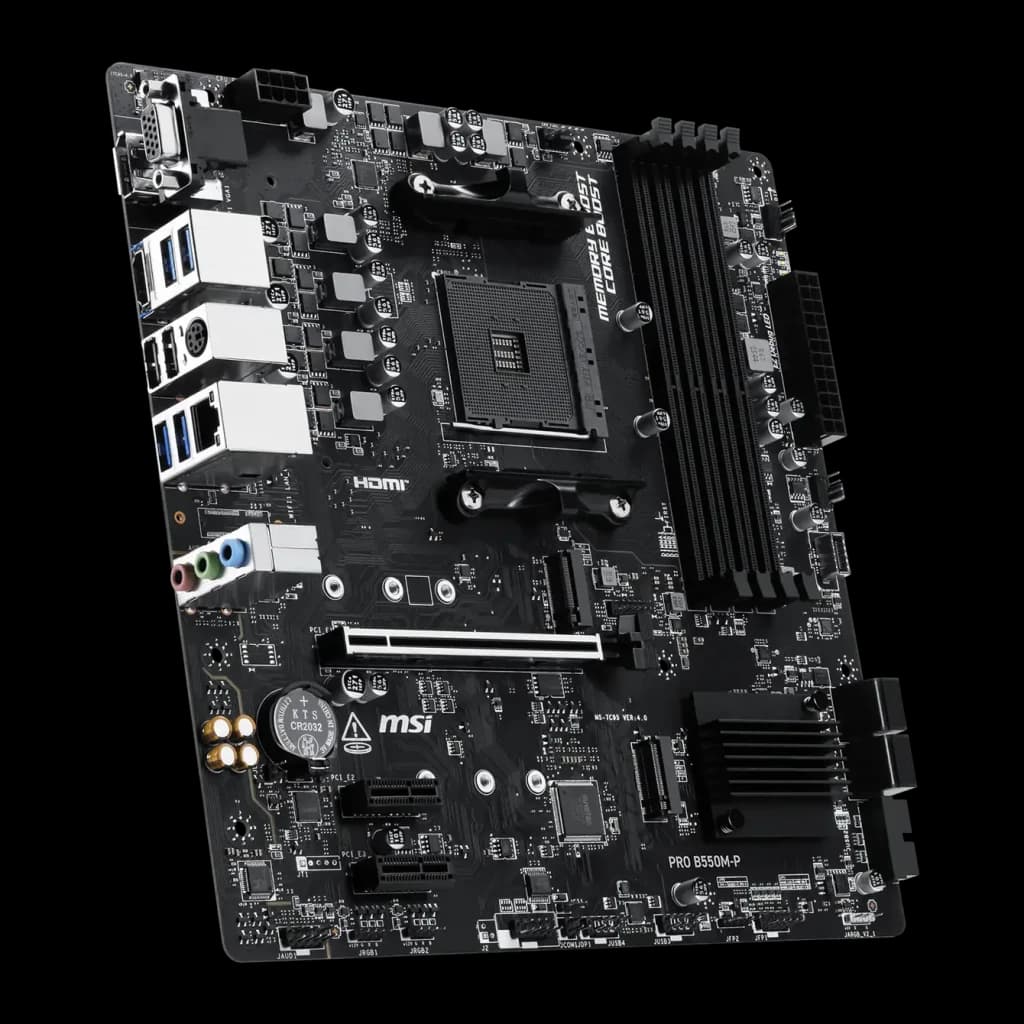 Carte mère MSI PRO B550M-P WiFi6E B550 AM4 DDR4 Micro-ATX WiFi 6E Noir, vue en angle: socket AM4, slots DDR4 et panneau