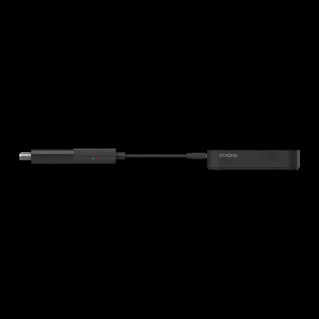 Reproductor Multimedia Strong SRT427 4K UHD Google TV, vista lateral: cuerpo negro alargado con conector coaxial, LED rojo