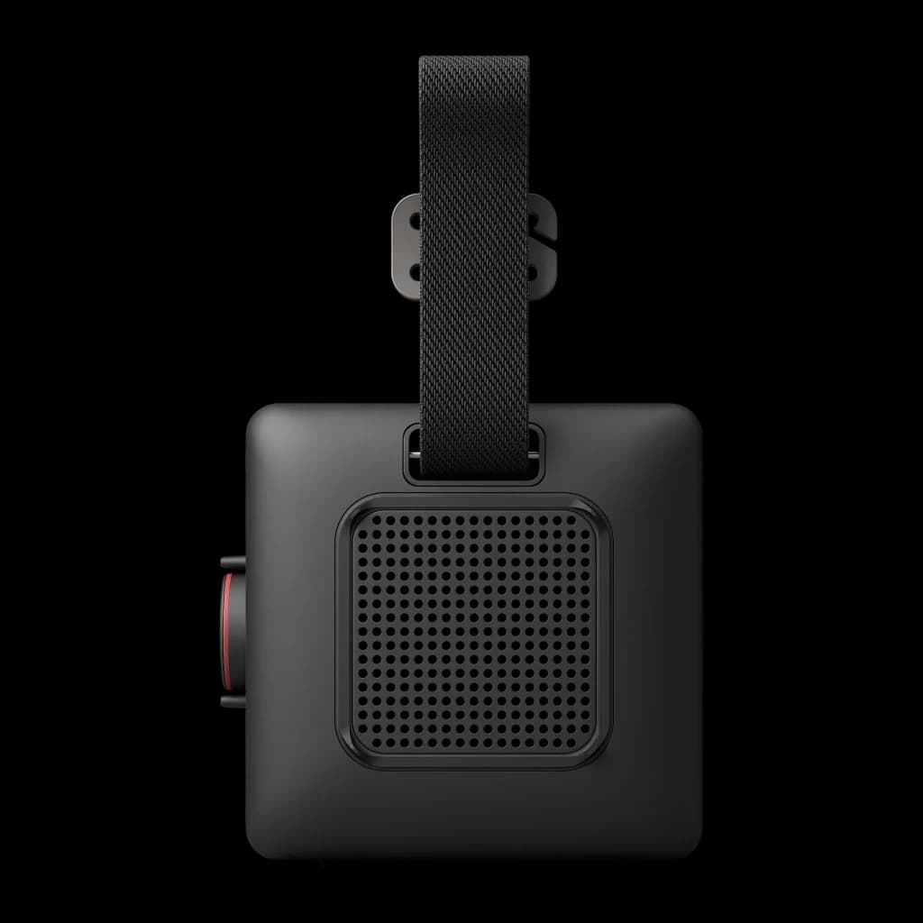 Altavoz portátil LG XBoom Mini by will.i.am IP67 5W 10h Negro, vista trasera: rejilla de graves y correa textil negra