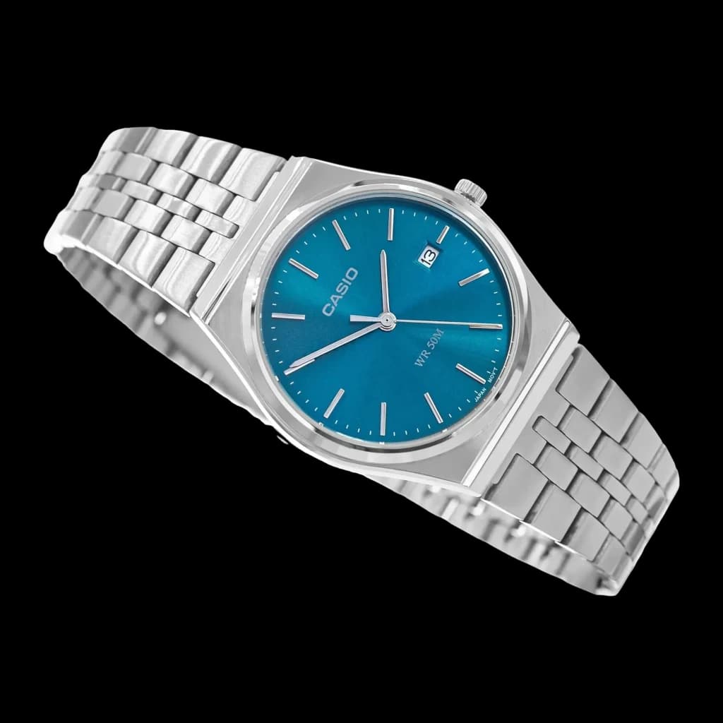 Casio Collection MTP-B145D-2A2V Argent Batterie 3 Ans 50 m, détail: cadran bleu teal avec index argentés, date à 3h