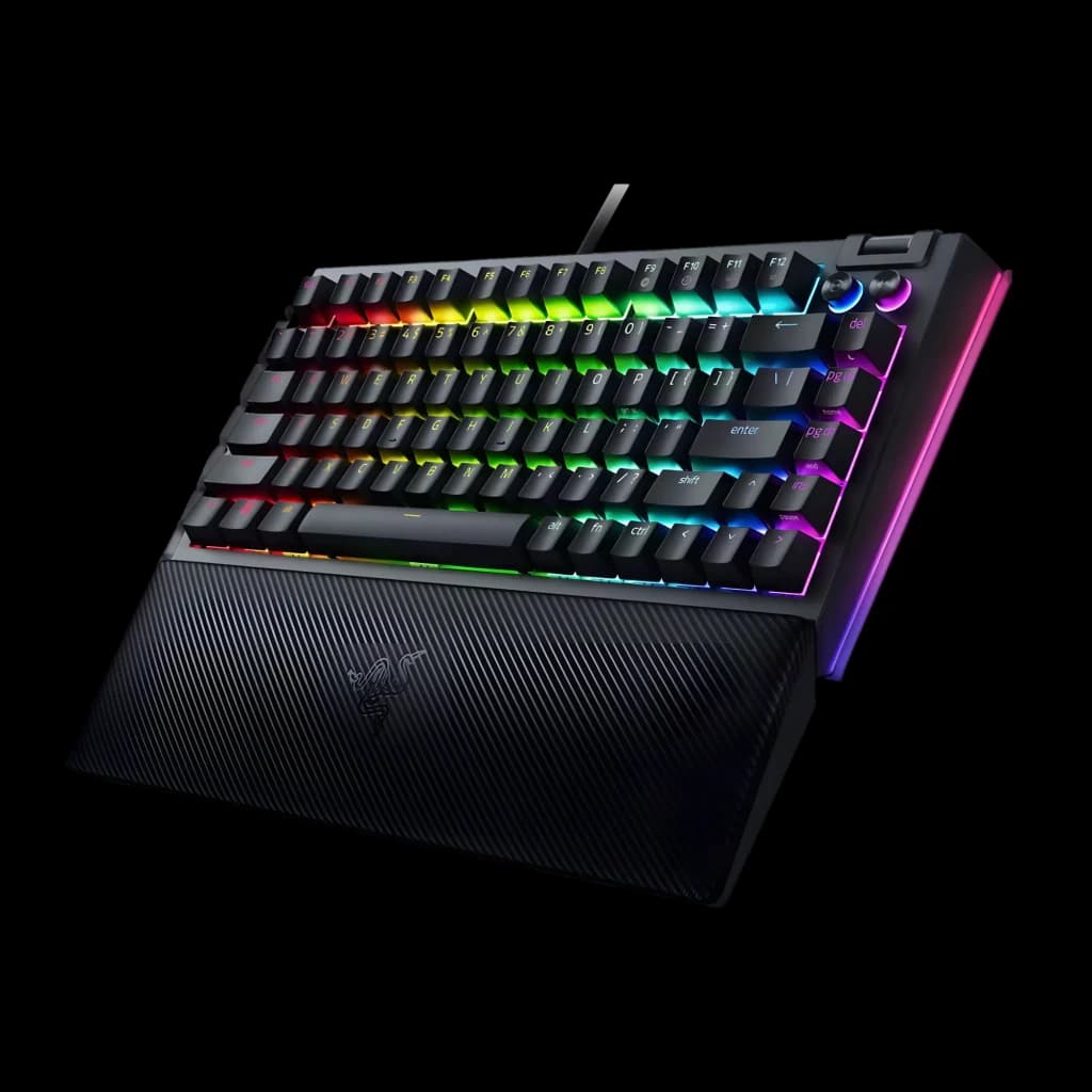 Teclado Gaming Razer BlackWidow V4 75% Mecánico Hot-Swap RGB Negro, detalle: vista en perspectiva con iluminación RGB