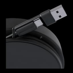 Conférencier Jabra Speak2 55 UC IP64 12h Bluetooth 5.1 USB-C, détail: câble avec connecteurs USB-A et USB-C enroulé