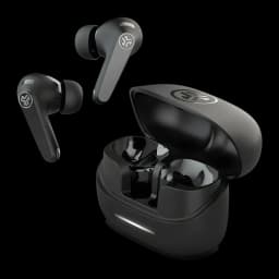 Auriculares JLab Audio JBuds Pods ANC Cancelación de Ruido TWS negros, vista conjunto: estuche abierto con ambos auriculares