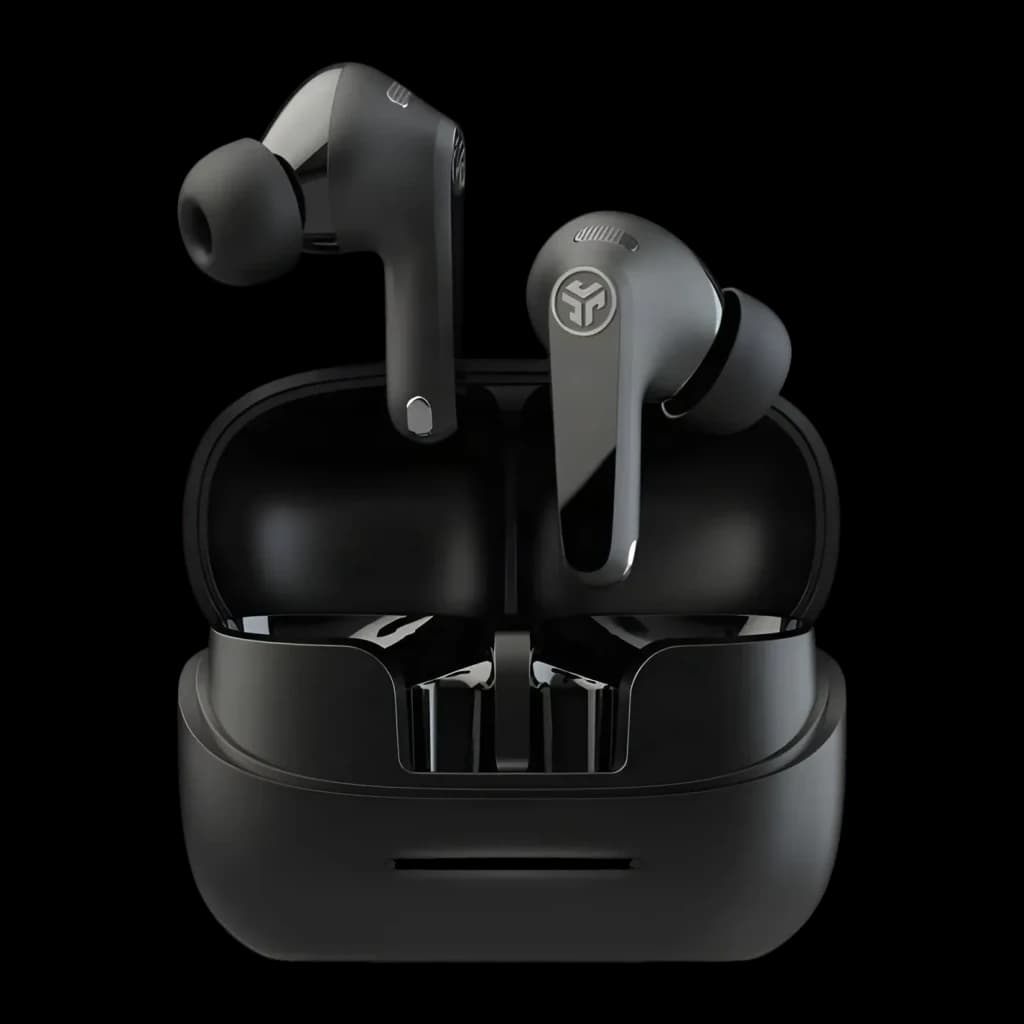 Auriculares JLab Audio JBuds Pods ANC Cancelación de Ruido TWS negros, vista frontal: earbuds en estuche abierto con logo