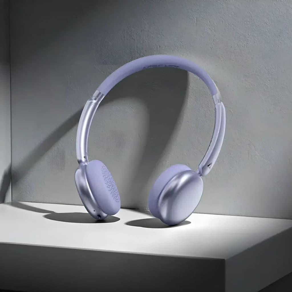 Casque Acefast H8 Réduction de Bruit Active Arceau Bluetooth 5.4 60h, en utilisation: vue de face sur surface blanche, lilas