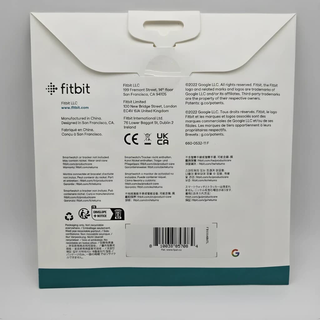Bracelete smartwatch Fitbit Infinity Band Lunar White Large Silicone, conteúdo da caixa: verso da embalagem com texto legal