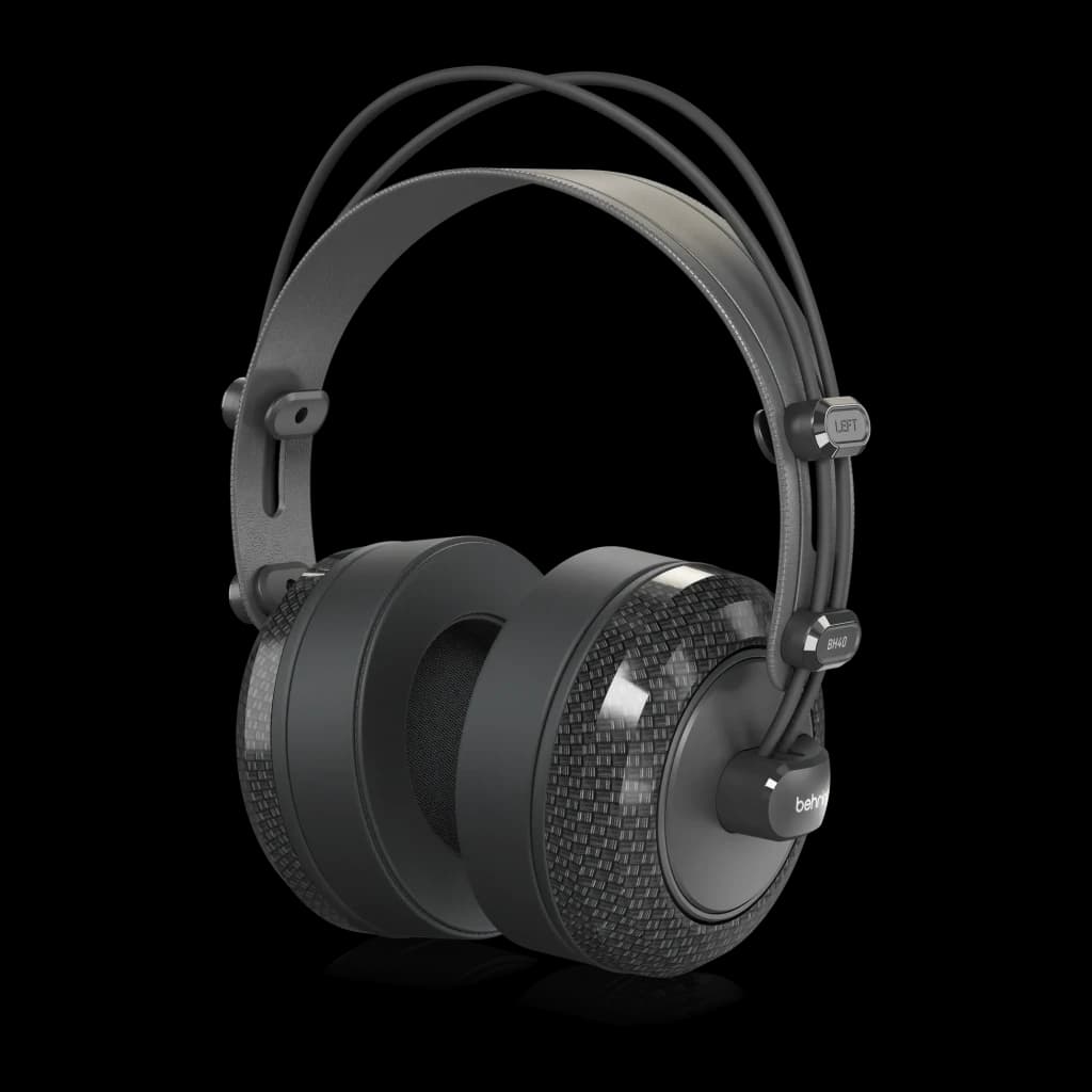 Casque Behringer BH60 Circumaural Filaire Driver 51mm, détail: coussin circumaural à texture grille et arceau ajustable