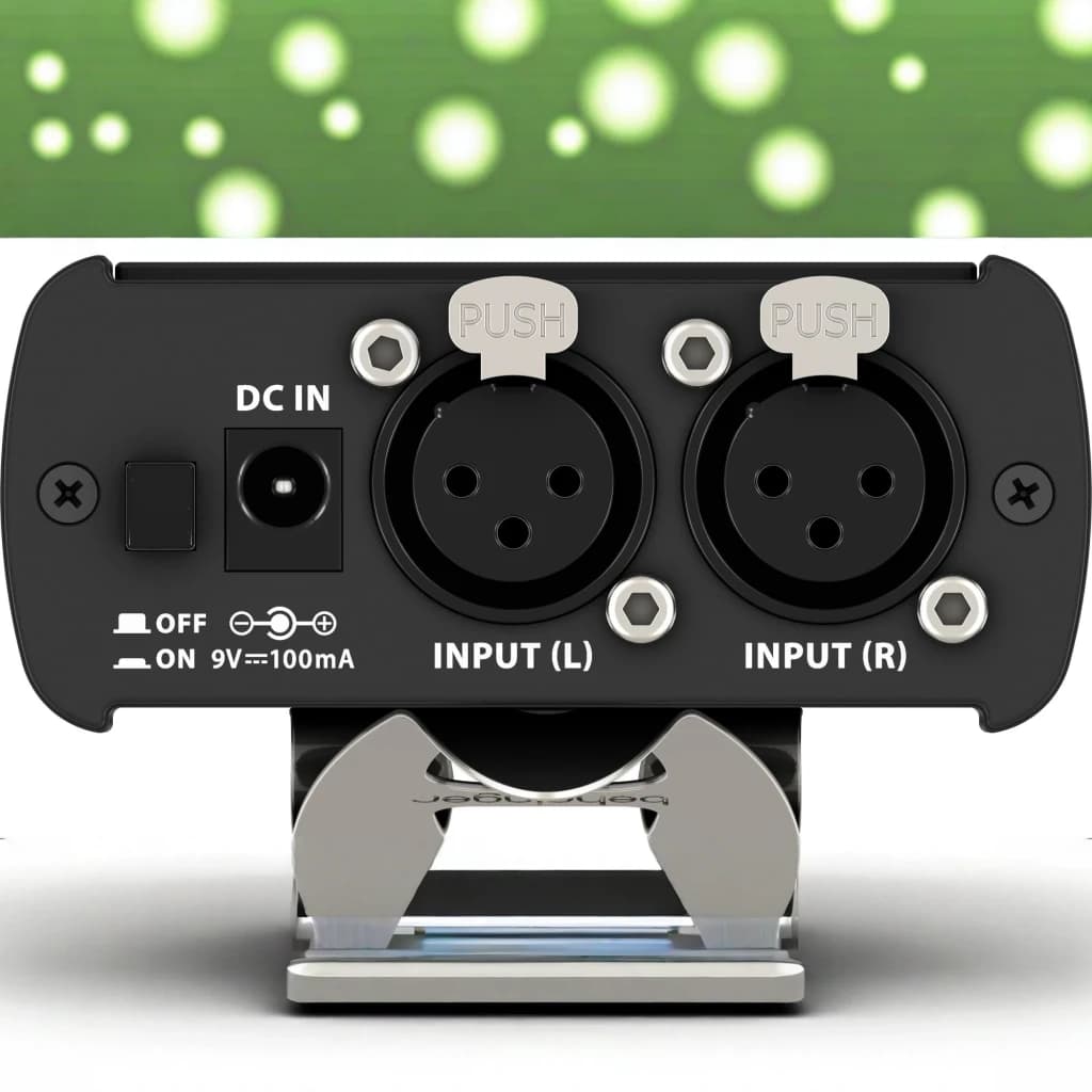 Amplificateur casque Behringer Powerplay P1 Jack 3,5mm Portable Noir, en utilisation: panneau arrière avec entrées XLR INPUT