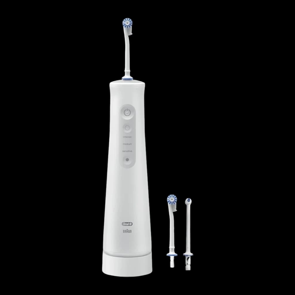 Irrigateur Oral Oral-B AquaCare 6 Pro-Expert Oxyjet Sans Fil Blanc, vue de face: corps blanc avec bouton marche, sélecteur 3