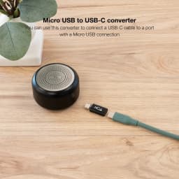 Nanocable Adaptador Micro B a USB-C Micro USB a 25mm Negro, uso: adaptador negro con logo NCA conectado a cable verde