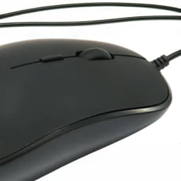 Ratón Conceptronic Negro Con cable Ambidiestro REGAS01B, en uso: vista superior en detalle, rueda de scroll y cable negro