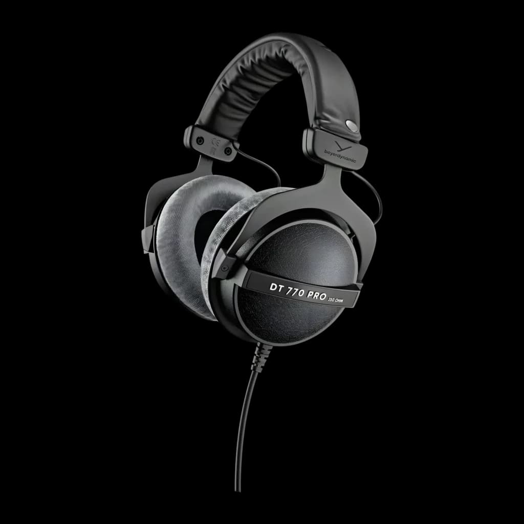 Casque Beyerdynamic DT 770 Pro 250 Ω Arceau Circumaural Câble Jack 3,5 mm Noir, vue de face: coussinets circumauraux, arceau
