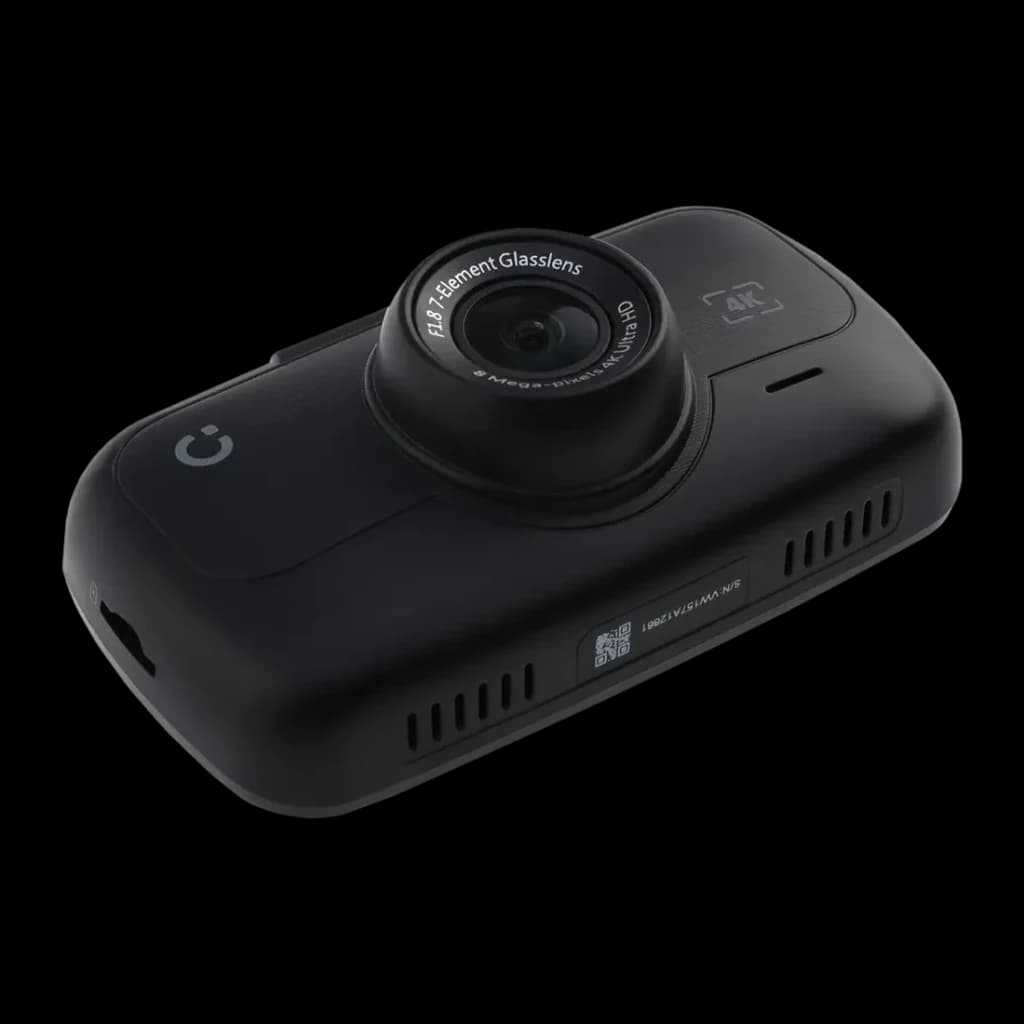 Dashcam Prido i9 4K 1CH 30fps GPS, vista frontal: objetiva 7-Element Glasslens f1.8 e logo 4K em corpo preto