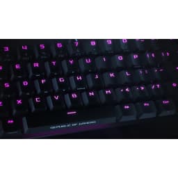 Teclado Gaming ASUS ROG Falchion Ace 75 HE Hall Effect Magnético Espanhol ISO Preto, detalhe: teclas com retroiluminação RGB