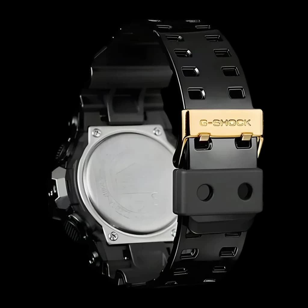 Casio G-Shock GA-710GB-1AER Cronómetro, Hora Mundial, Alarma Batería 5 Años, vista trasera: caja metálica y hebilla dorada