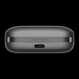 Auriculares realme Buds Air 7 Pro Cancelación de Ruido TWS Bluetooth 5.4, vista inferior: puerto USB-C y grabado Hi-Res