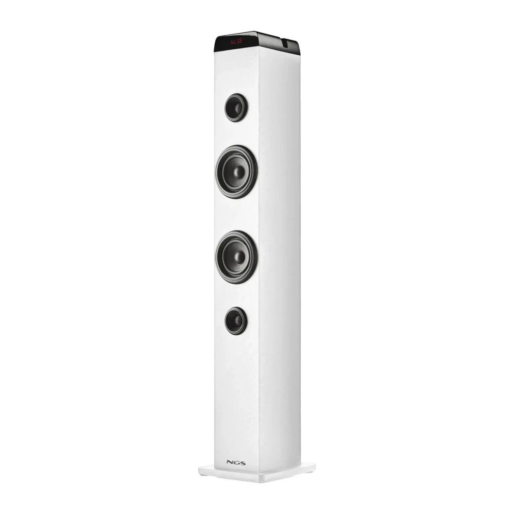 Torre de Som NGS Sky Charm Pro 40W RMS Bluetooth 5.4, vista em ângulo: corpo branco vertical com 4 altifalantes e display