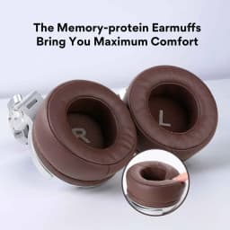 Auriculares OneOdio Pro 40 Diadema Over-Ear Jack 3,5mm / 6,35mm, en uso: almohadillas memory protein marrones con marcas R