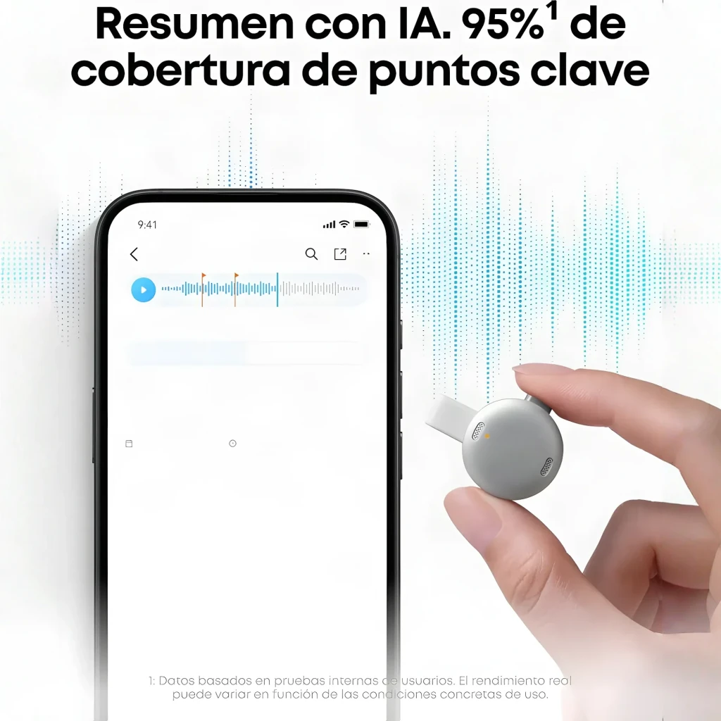 Anker Soundcore Work 64GB Grabadora 32h grabación Inalámbrico, en uso: mano sostiene el dispositivo junto a smartphone