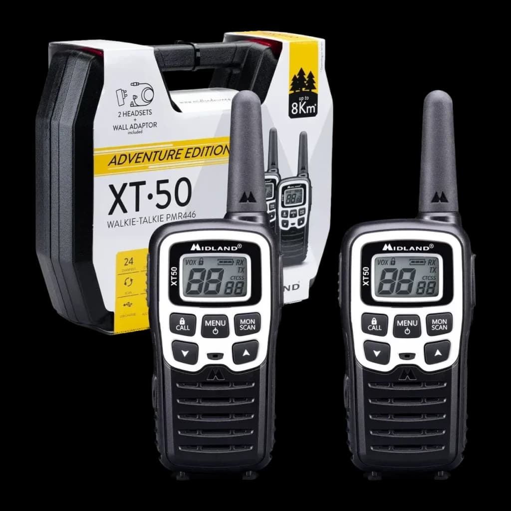 Walkie-Talkie Midland XT50 Adventure 24 canales Pack 2, vista frontal: dos unidades negras con pantalla LCD, maletín y caja