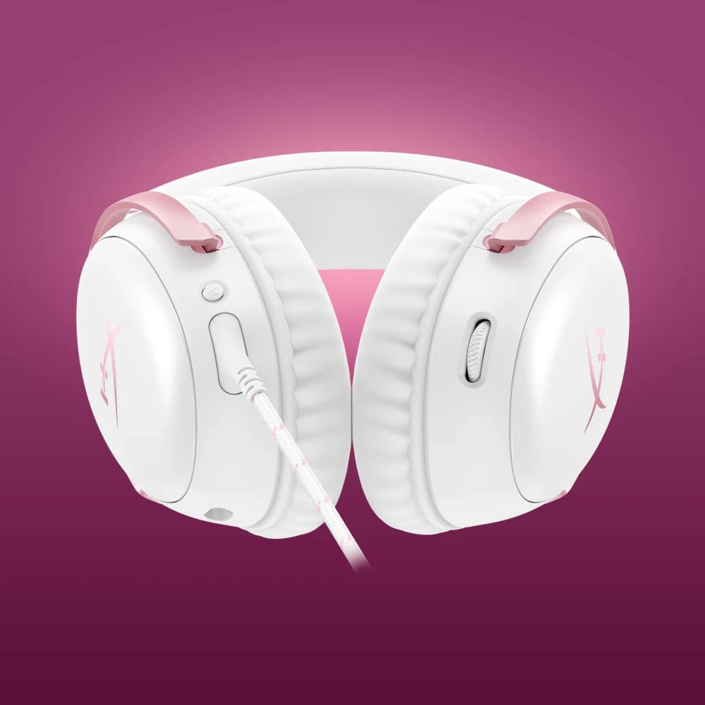 Auriculares Gaming HyperX Cloud III Micrófono Boom Extraíble, vista frontal: almohadillas blancas con detalles rosas y cable