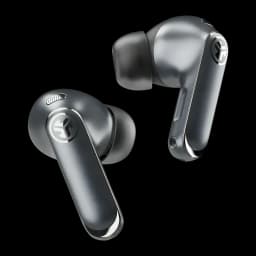 Auriculares JLab Audio Epic Pods ANC Cancelación de Ruido TWS Bluetooth 60h, detalle: logo JLab y micrófono en cuerpo gris