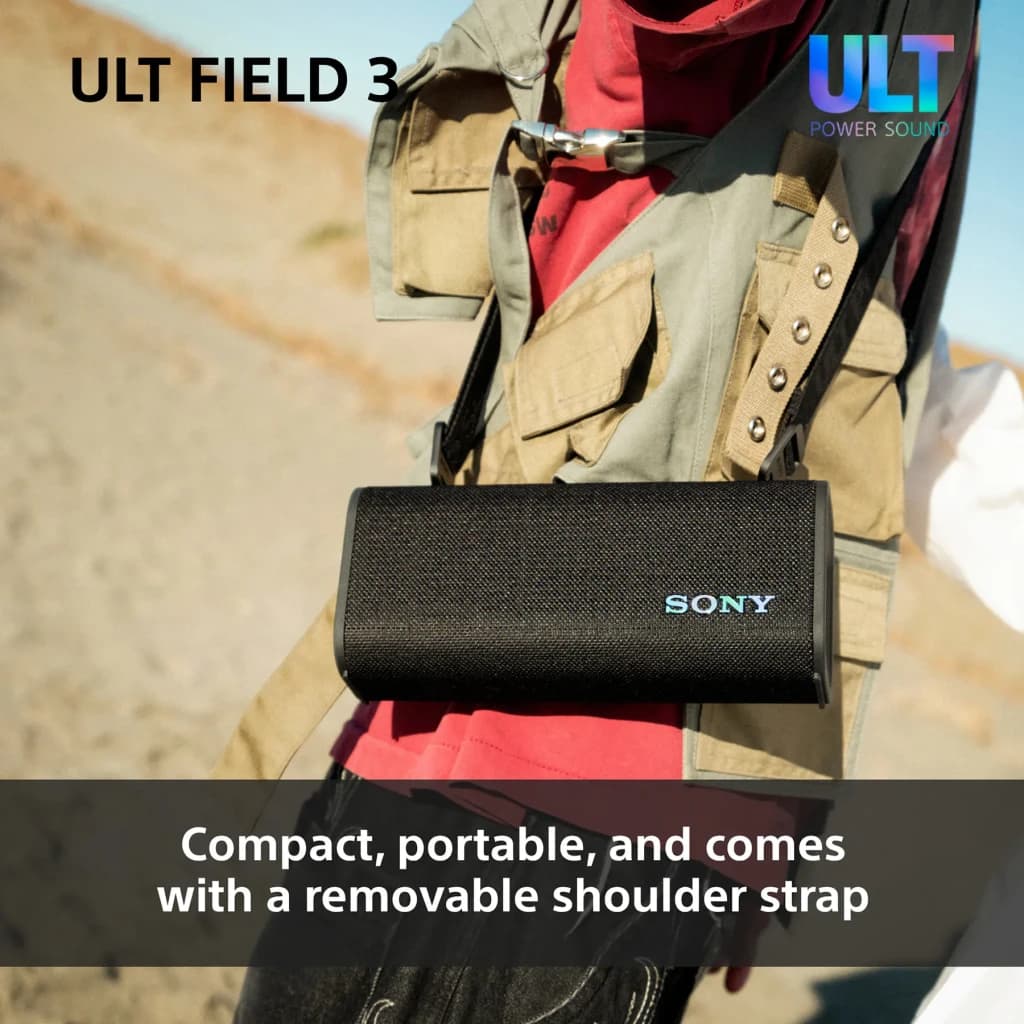 Enceinte portable Sony ULT Field 3 IP67 27W 24h Bluetooth 5.2 noire, en utilisation: personne en extérieur désertique