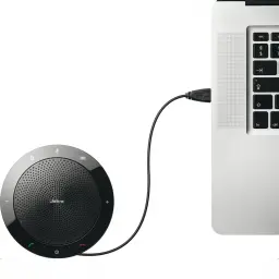 Altavoz de conferencia Jabra Speak 510 10W 15h USB/Bluetooth, en uso: conectado por cable USB a un portátil, vista superior