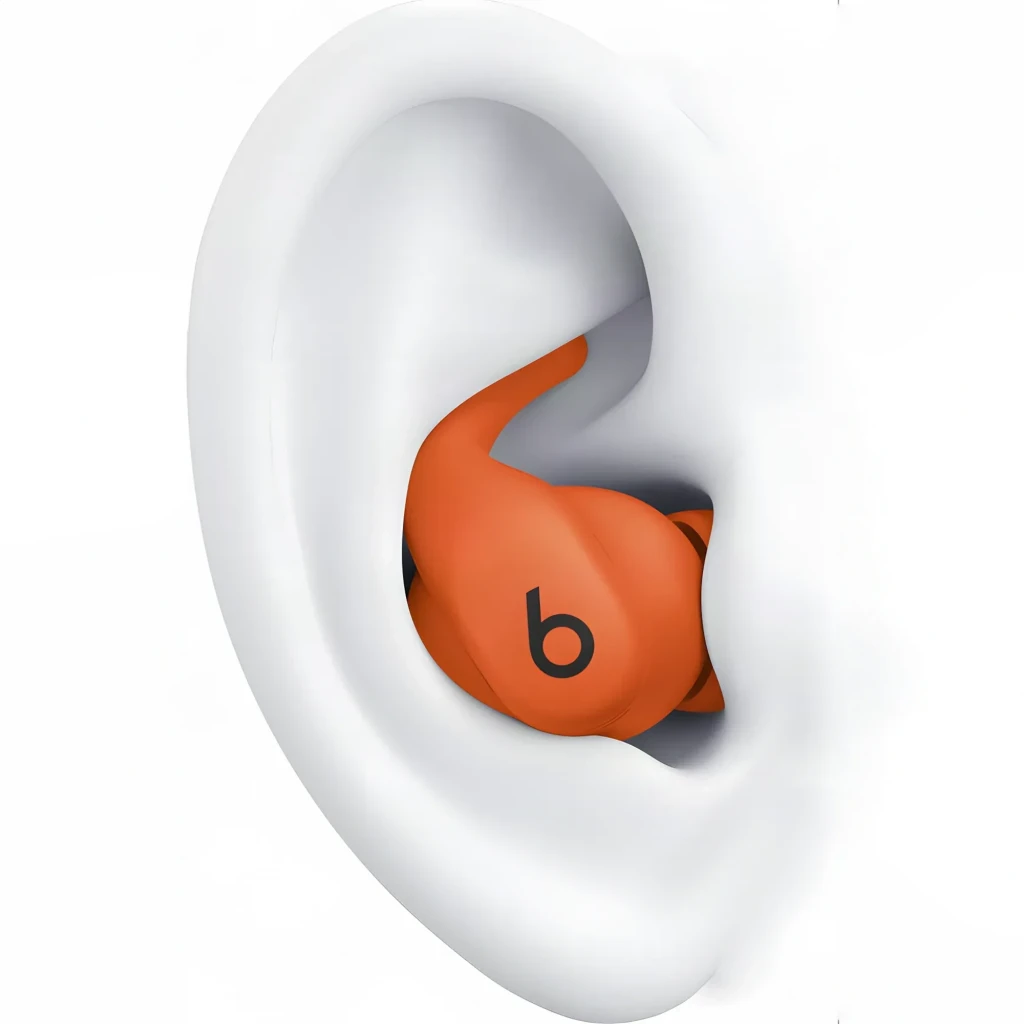 Écouteurs Beats Powerbeats Fit Réduction de Bruit Active Intra-Auriculaires Bluetooth orange, en utilisation: écouteur
