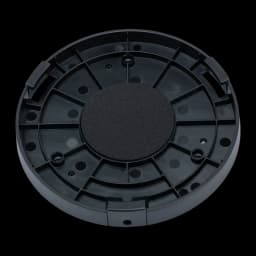 Soporte de montaje Jabra Speak 710 Secure Mount Bluetooth, vista frontal: base circular negra con estructura de rejilla