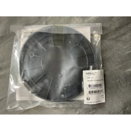 Soporte de montaje Jabra Speak 710 Secure Mount Bluetooth, contenido de la caja: soporte circular gris en bolsa plástica