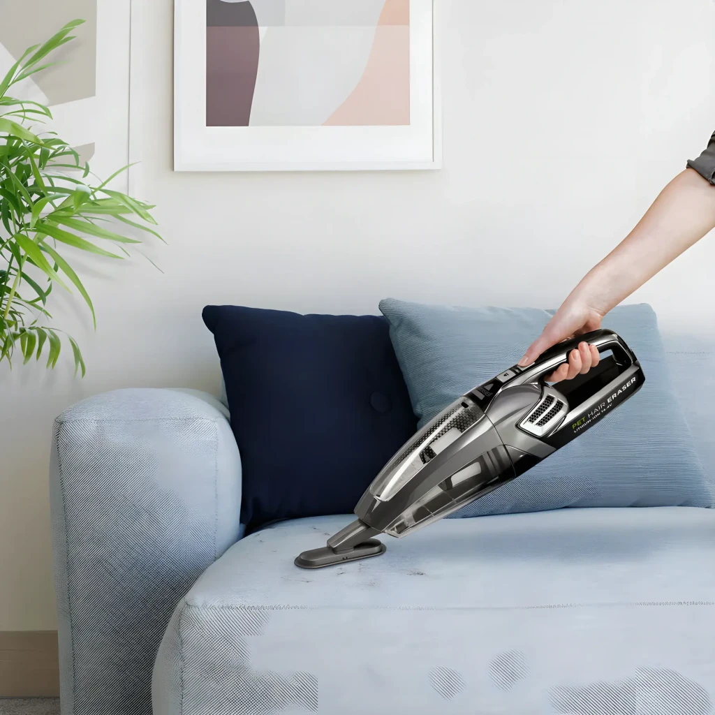 Aspirateur à main BISSELL Pet Hair Eraser 2278N Noir Sans Fil 80W 18min, utilisation: main aspirant canapé bleu avec suceur