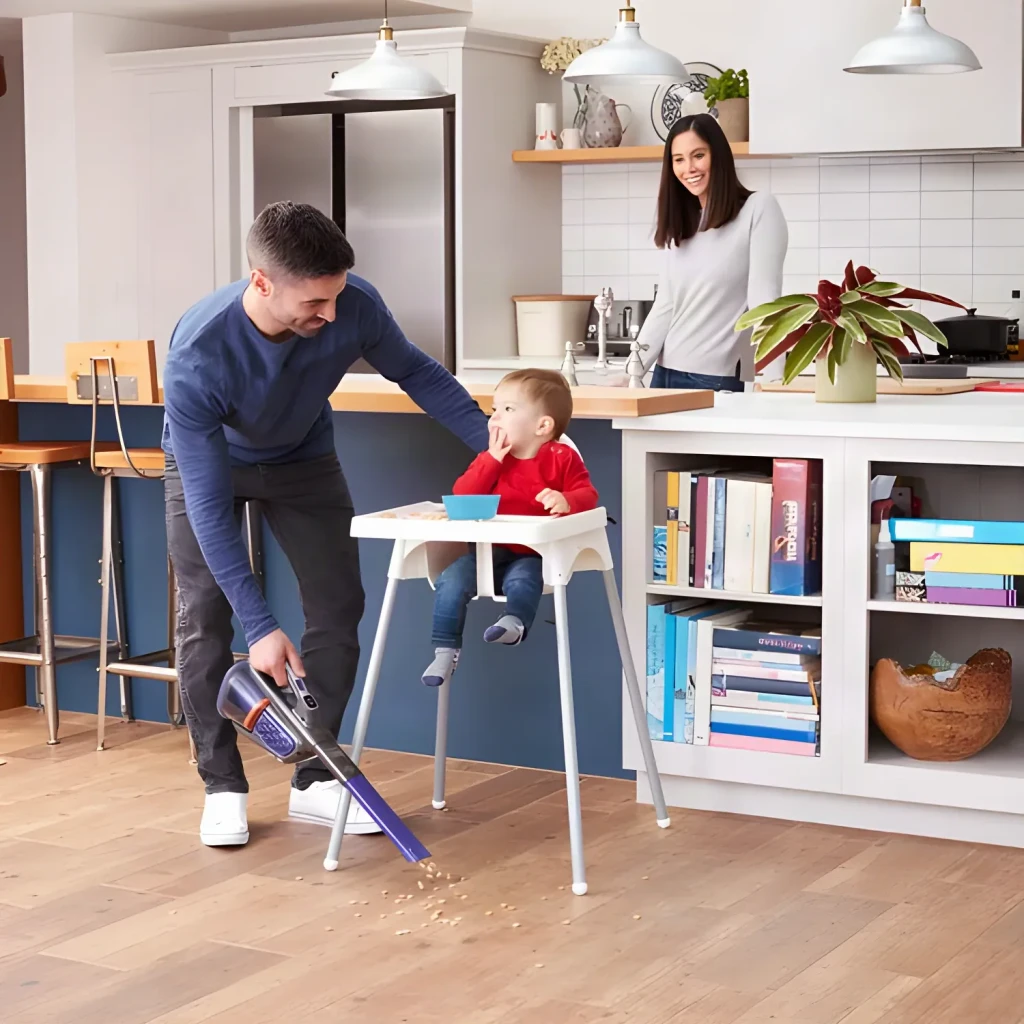 Aspirateur à Main Black & Decker Spécial Animaux Noir Sans Fil 35AW 36W 21min BHHV520BFP, usage: homme aspirant des miettes